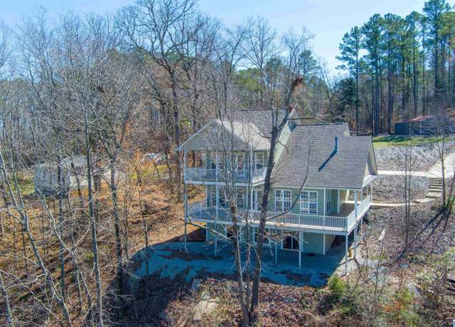 Property at 881 Shelton Shores Dr, Talladega, AL 35160, 3 beds, 3.5 baths