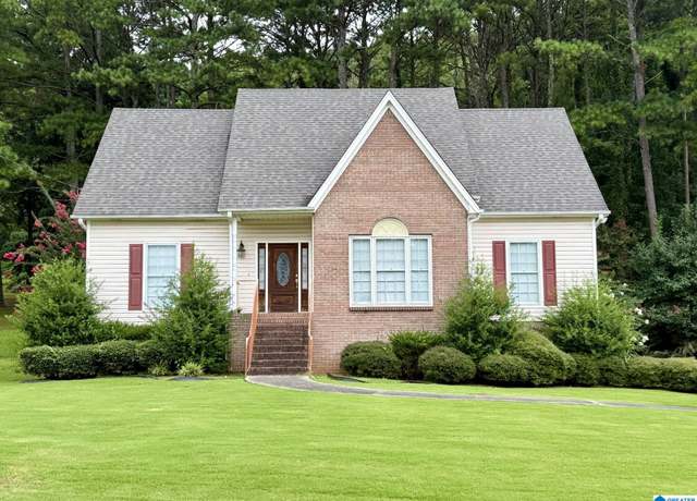 Property at 1666 Creely Dr, Birmingham, AL 35235, 4 beds, 2.5 baths
