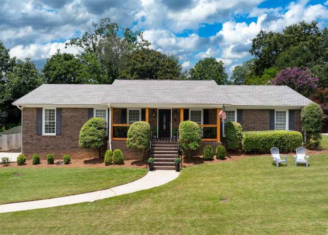 Property at 708 Kendall Dr, Vestavia Hills, AL 35226, 3 beds, 2 baths