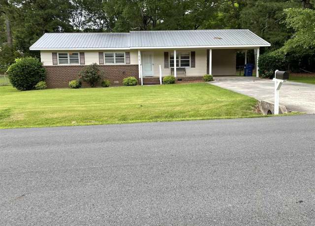 Property at 614 Magnolia Ave, Oneonta, AL 35121, 3 beds, 2 baths