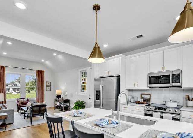 Property at 1801 Williamette Trce #105, Hoover, AL 35244, 2 beds, 2 baths