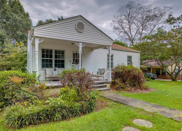 Property at 1710 Greenwood Ave, Clanton, AL 35045, 3 beds, 1 bath