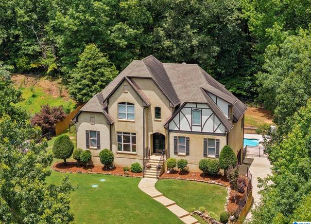 Property at 8226 Carrington Dr, Trussville, AL 35173, 6 beds, 4.5 baths