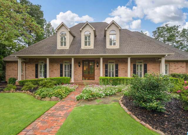 Property at 4901 Brandywood Dr, Mountain Brook, AL 35223, 4 beds, 3.5 baths