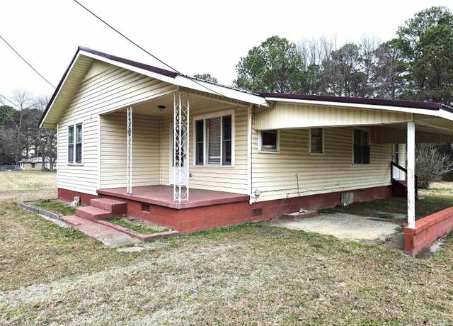 Property at 1054 Treadwell Rd, Gadsden, AL 35903, 3 beds, 1 bath