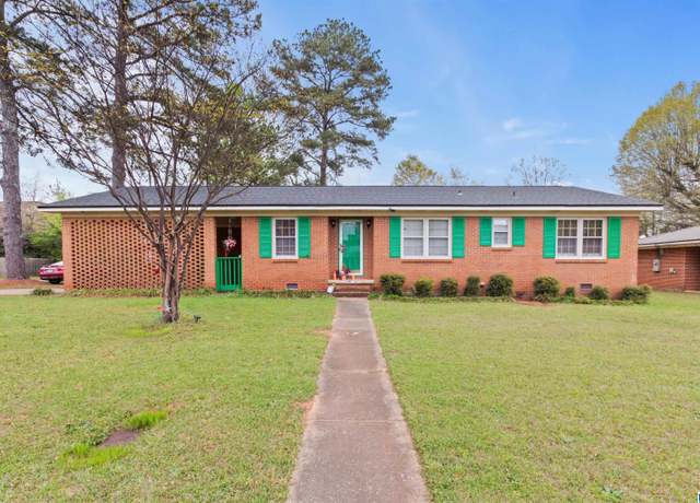 Property at 2603 15th Ave, Northport, AL 35476, 3 beds, 2 baths