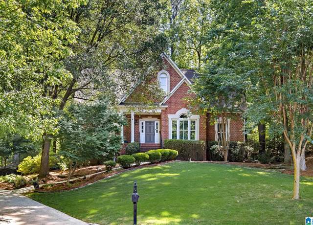 Property at 919 Sycamore Dr, Hoover, AL 35244, 4 beds, 4.5 baths