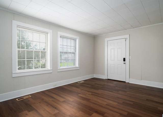 Property at 109 9th Ct S, Bessemer, AL 35020, 3 beds, 2 baths