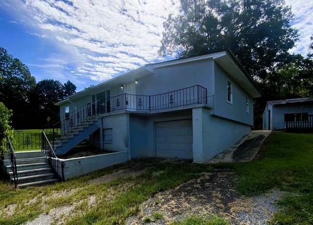 Property at 1121 Skyline Dr, Birmingham, AL 35214, 5 beds, 2 baths