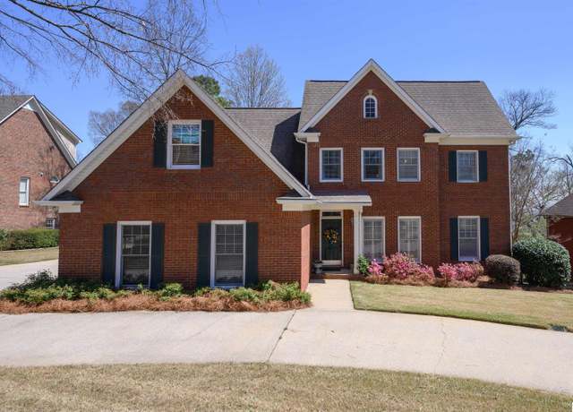 Property at 249 Shades Crest Rd, Hoover, AL 35226, 4 beds, 3.5 baths