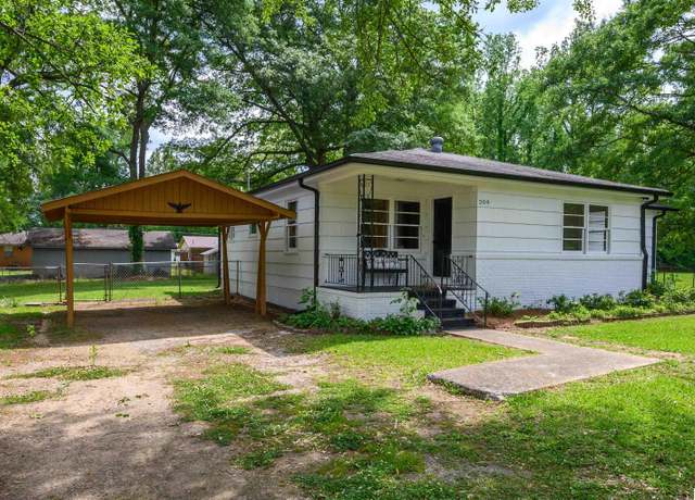 Property at 209 Nabors Ave, Hueytown, AL 35023, 3 beds, 2 baths