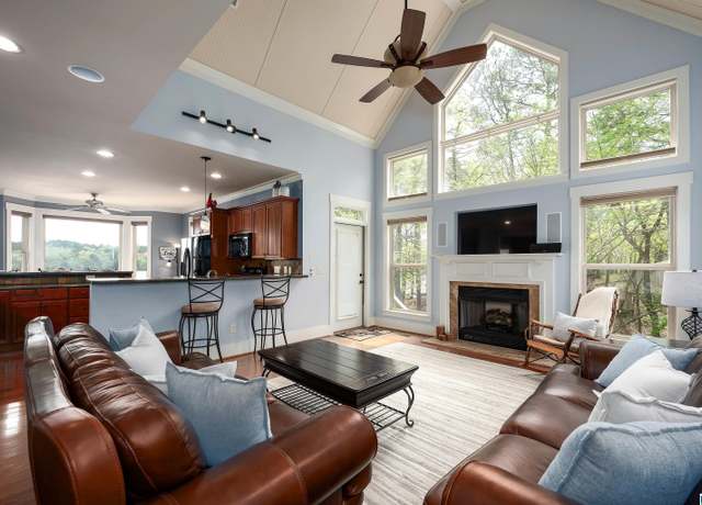 Property at 436 Perkins Landing Cv, Columbiana, AL 35051, 5 beds, 3.5 baths