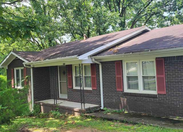 Property at 905 Navajo Trl, Alabaster, AL 35007, 3 beds, 1.5 baths