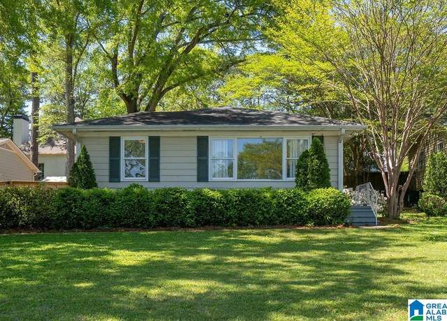 Property at 3776 Glass Dr, Vestavia Hills, AL 35223, 3 beds, 2 baths
