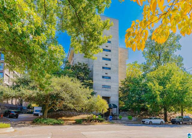 Property at 2625 Highland Ave S #406, Birmingham, AL 35205, 1 bed, 1 bath