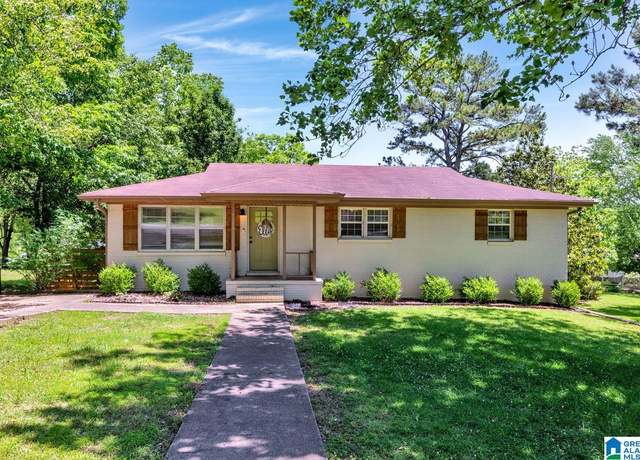 Property at 1115 Park Ave, Oneonta, AL 35121, 3 beds, 2 baths