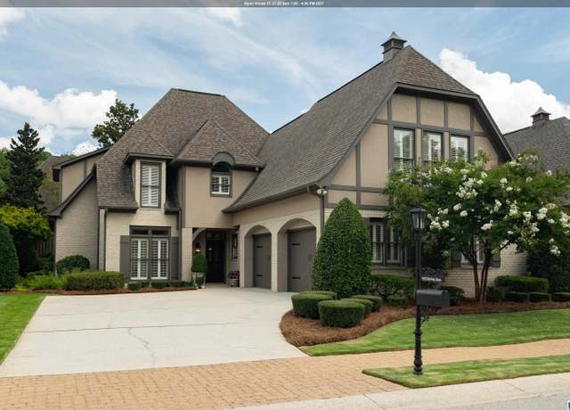 Property at 1025 Barkley Dr, Hoover, AL 35242, 4 beds, 3 baths
