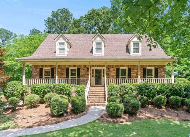 Property at 4021 Meadowood Dr, Birmingham, AL 35242, 4 beds, 3.5 baths