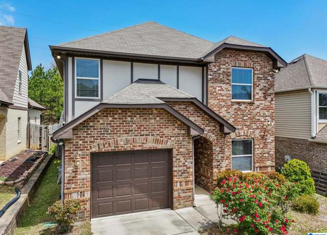 Property at 629 Johnnys Cv, Leeds, AL 35094, 4 beds, 2.5 baths