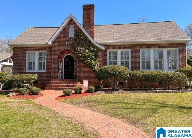 Property at 380 Green St, Alexander City, AL 35010, 3 beds, 3 baths