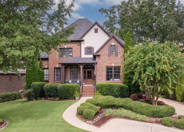 Property at 1045 Parkwood Dr, Birmingham, AL 35242, 5 beds, 5.5 baths