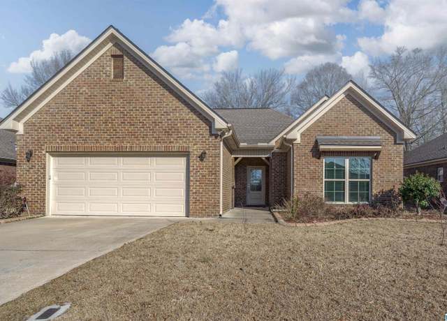 Property at 5720 Shirleywood Pkwy, Northport, AL 35473, 3 beds, 2 baths