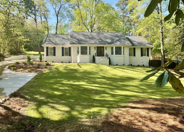 Property at 3656 Brookwood Rd, Mountain Brook, AL 35223, 4 beds, 3.5 baths