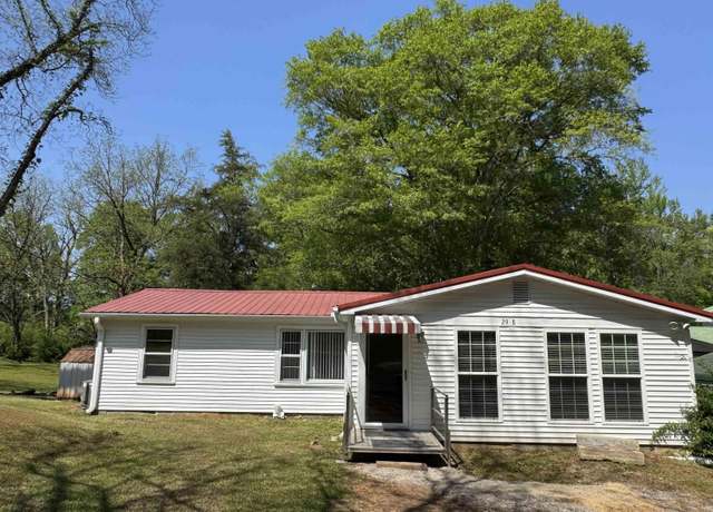 Property at 2928 University Way, Centreville, AL 35042, 3 beds, 1 bath