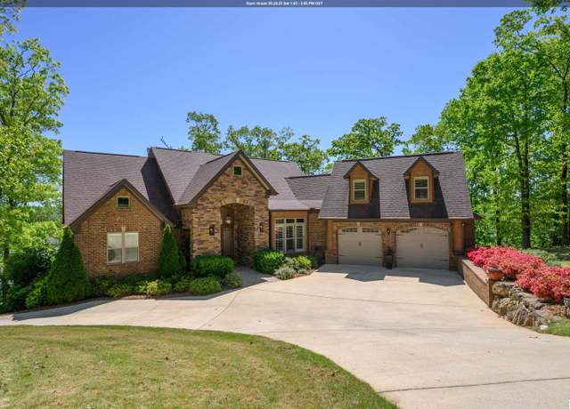 Property at 705 Lakeview Crest Dr, Pell City, AL 35128, 4 beds, 4 baths