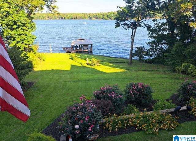Property at 620 River Oaks Dr, Cropwell, AL 35128, 6 beds, 4.5 baths