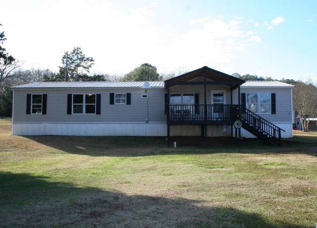 Property at 15 Roberts Ave, Centreville, AL 35042, 4 beds, 2 baths