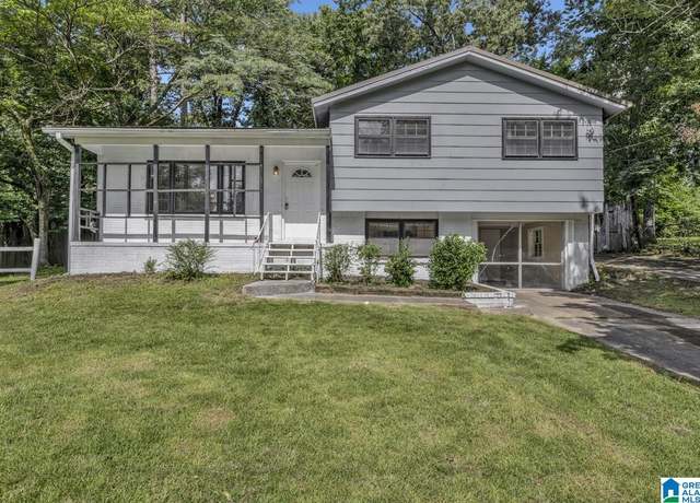 Property at 1332 4th Way NW, Center Point, AL 35215, 3 beds, 2.5 baths