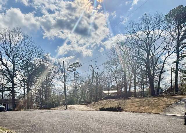 Property at 1017 Grand Oaks Cir #14, Fairfield, AL 35064