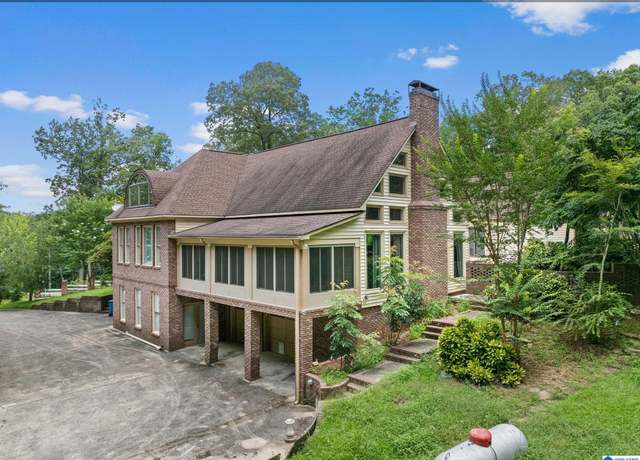 Property at 4184 Graves Gap Rd, Hayden, AL 35079, 4 beds, 4.5 baths