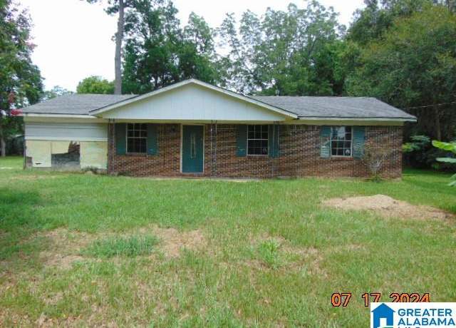 Property at 37 Maplewood Dr, Montgomery, AL 36110, 3 beds, 1.5 baths