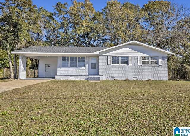 Property at 6129 Spruce Dr, Anniston, AL 36206, 3 beds, 2 baths