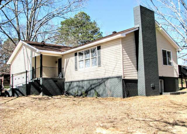 Property at 1316 Linden St, Gadsden, AL 35903, 3 beds, 2 baths