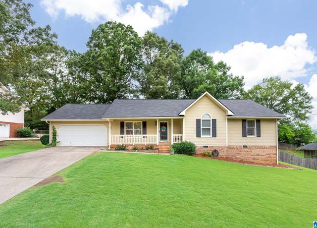 Property at 5036 Red Oak Dr, Oxford, AL 36203, 3 beds, 2 baths