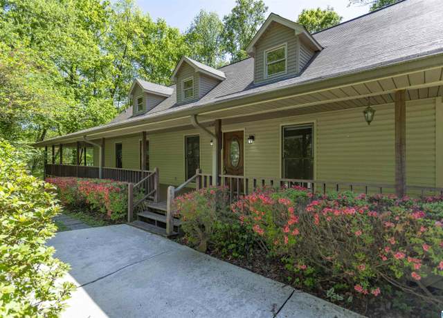 Property at 3100 Hillcrest Trce, Adamsville, AL 35005, 3 beds, 3 baths