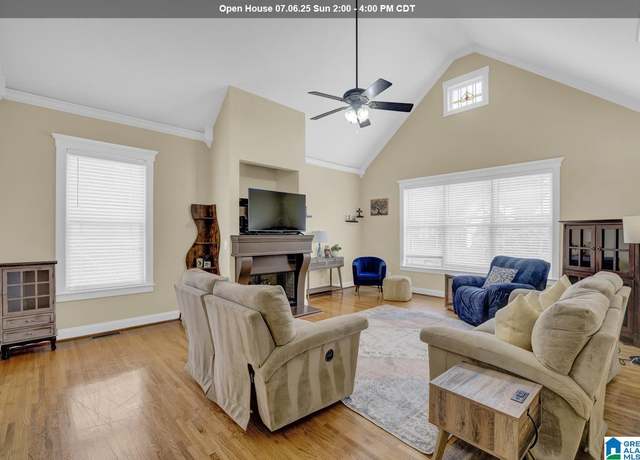 Property at 140 Piney Woods Dr, Helena, AL 35080, 4 beds, 3 baths