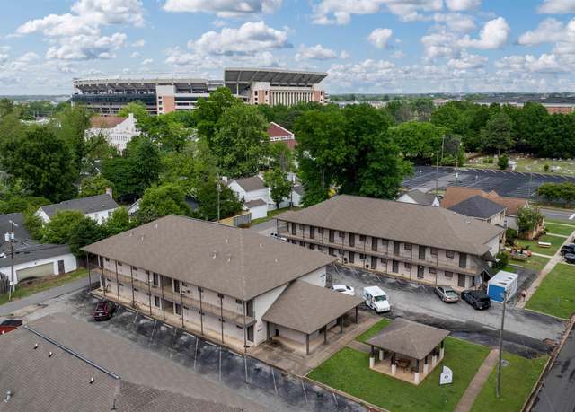 Property at 1212 12th St #4, Tuscaloosa, AL 35401, 1 bed, 1 bath