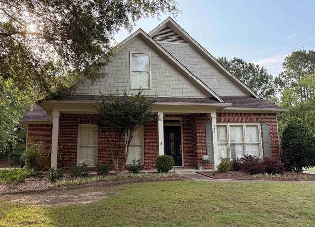 Property at 521 Alston Park Dr, Vestavia Hills, AL 35242, 3 beds, 2 baths
