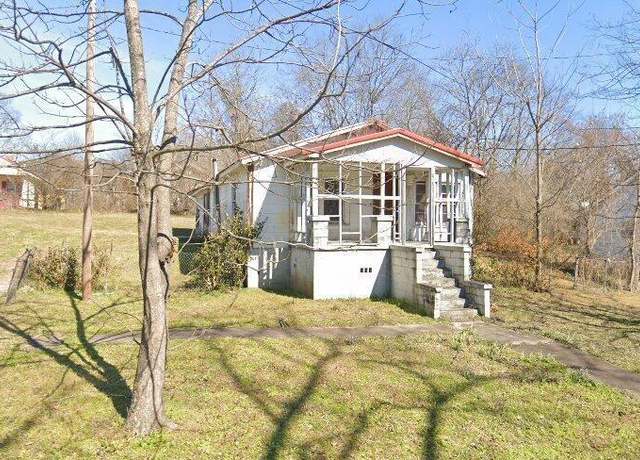 Property at 1833 W 15th St, Anniston, AL 36201, 2 beds, 1 bath