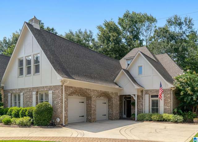 Property at 1004 Barkley Dr, Hoover, AL 35242, 4 beds, 3 baths
