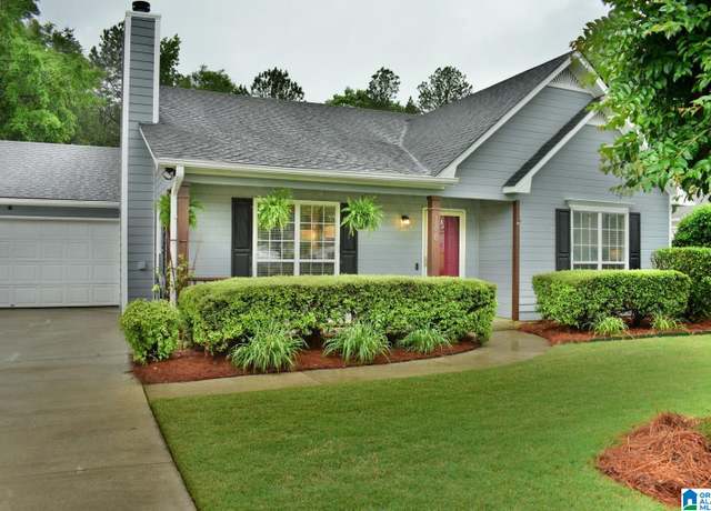 Property at 146 Pebble Ln, Alabaster, AL 35007, 3 beds, 2 baths