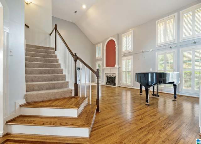 Property at 611 Longwood Pl, Vestavia Hills, AL 35226, 3 beds, 3.5 baths