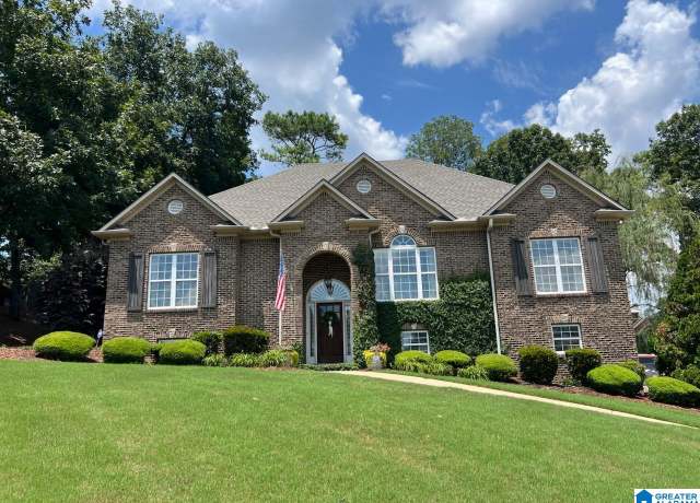 Property at 1425 Canyon Ln, Hoover, AL 35244, 4 beds, 3.5 baths