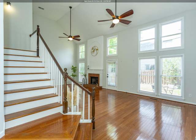 Property at 708 Savannah Pl, Vestavia Hills, AL 35226, 4 beds, 2.5 baths