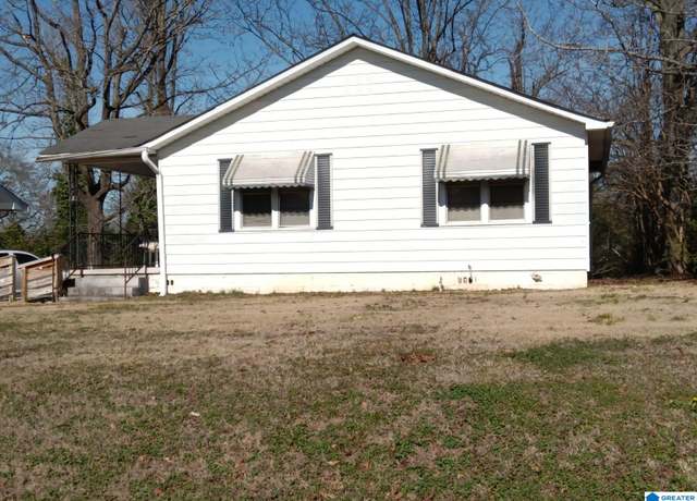 Property at 423 11th St S, Bessemer, AL 35020, 2 beds, 1 bath