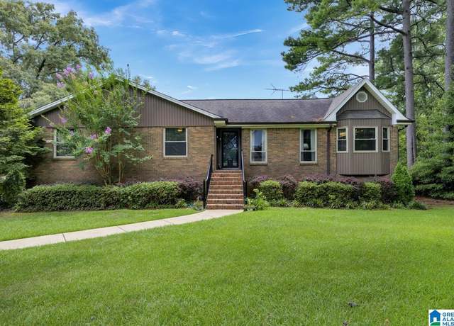 Property at 1026 Dogwood Pl, Bessemer, AL 35023, 3 beds, 3 baths